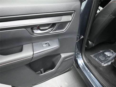 Used 2025 Honda CR-V Sport-L image 18
