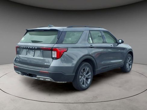New 2026 Ford Explorer Active w/ Active Comfort Package AWD/4WD image 9