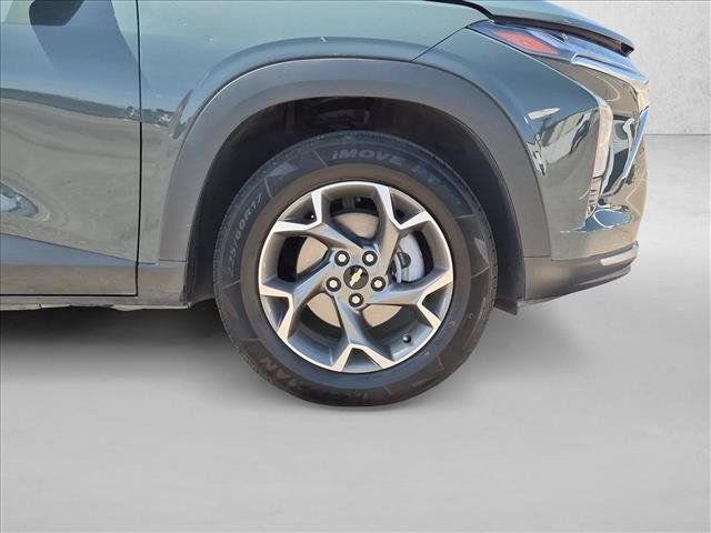 Used 2025 Chevrolet Trax LT w/ LT Convenience Package FWD image 22