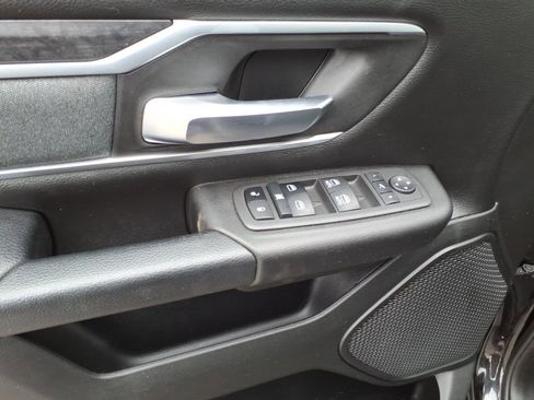 Used 2022 RAM 1500 Big Horn AWD/4WD image 12