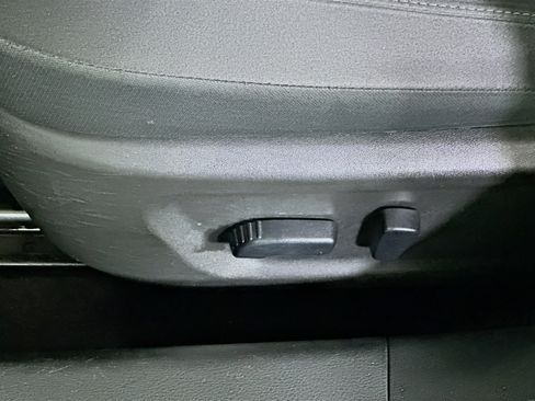 Used 2024 Nissan Altima 2.5 SV FWD image 13