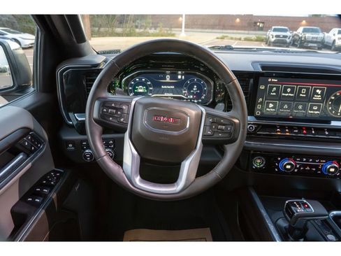 Used 2023 GMC Sierra 1500 SLT w/ SLT Convenience Package image 18