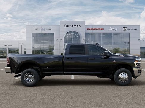 New 2026 RAM 3500 Big Horn AWD/4WD image 21