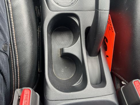 Used 2011 Mitsubishi Outlander Sport ES FWD image 25