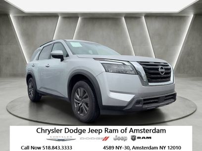 Used 2025 Nissan Pathfinder SV