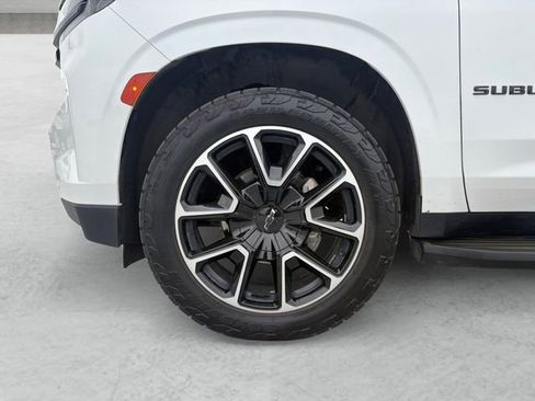 Used 2023 Chevrolet Suburban RST w/ Luxury Package image 23