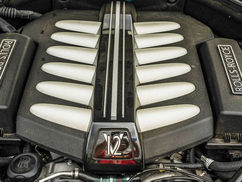 Used 2016 Rolls-Royce Dawn RWD image 28