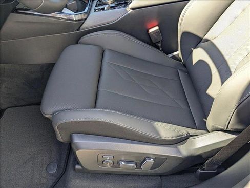 Used 2025 BMW X3 xDrive30i w/ Premium Package image 4