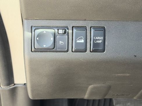 Used 2020 Nissan Frontier PRO-4X AWD/4WD image 18