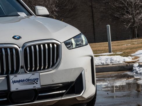 Used 2026 BMW X5 xDrive40i image 7