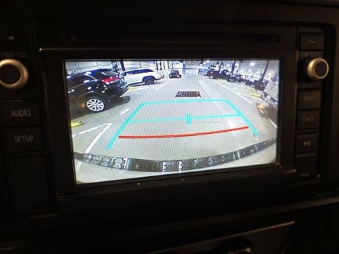 Used 2018 Toyota Tacoma SR RWD image 15