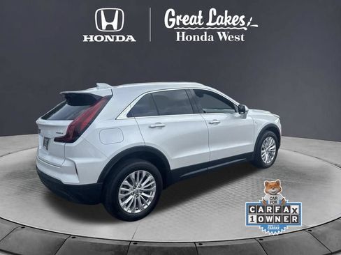 Used 2024 Cadillac XT4 Luxury w/ Cold Weather Package AWD/4WD image 10