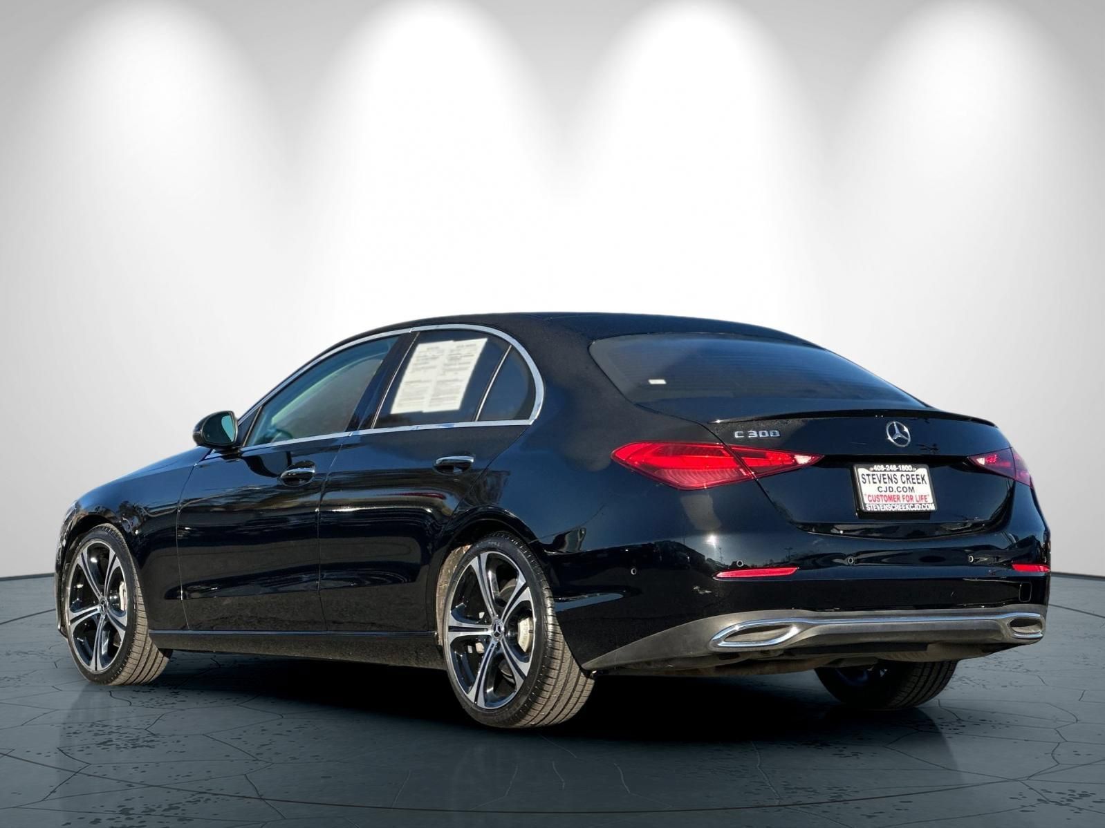 Used 2022 Mercedes-Benz C 300 Sedan image 5
