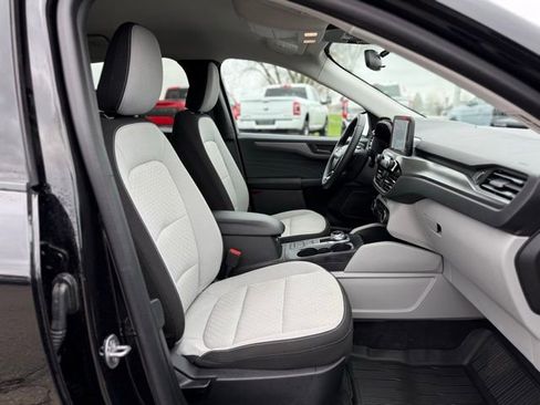 Certified 2024 Ford Escape Active AWD/4WD image 20