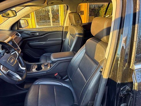 Used 2023 GMC Acadia SLT image 9