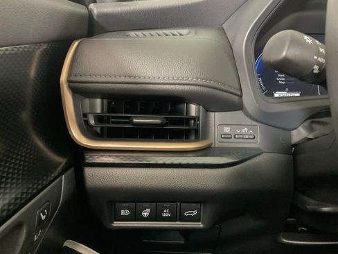 Used 2025 Toyota Grand Highlander AWD Hybrid image 19