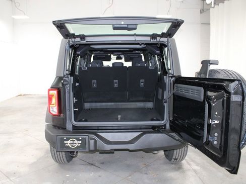 New 2025 Ford Bronco 4-Door image 22