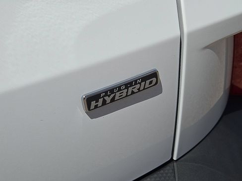 Used 2023 Ford Escape SE FWD image 12