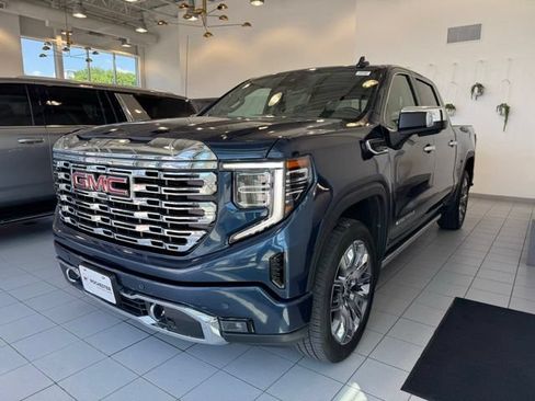 Used 2023 GMC Sierra 1500 Denali w/ Denali Reserve Package AWD/4WD image 29