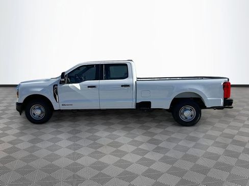 New 2026 Ford F250 XL w/ F-250 >10K GVWR Package RWD image 3