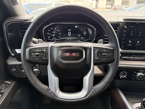 Used 2023 GMC Sierra 1500 SLT w/ SLT Premium Package AWD/4WD image 10