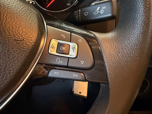 Used 2015 Volkswagen Jetta S image 16