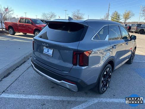 Used 2025 Kia Sorento SX image 29