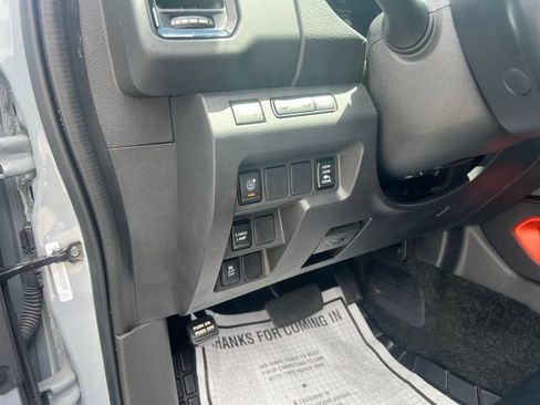 Used 2023 Nissan Frontier Pro-X w/ Pro-X Premium Package RWD image 23