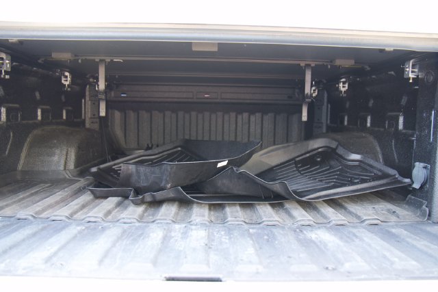 Used 2024 GMC Sierra 1500 SLT w/ SLT Convenience Package AWD/4WD image 31