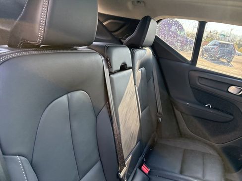 Used 2025 Volvo XC40 B5 Plus AWD/4WD image 35