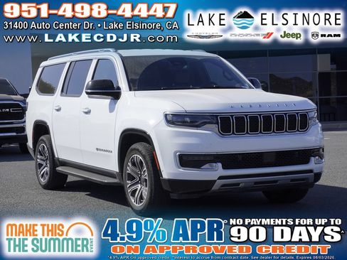 Certified 2024 Jeep Wagoneer L Series II w/ Flexible Seating Group RWD image 1