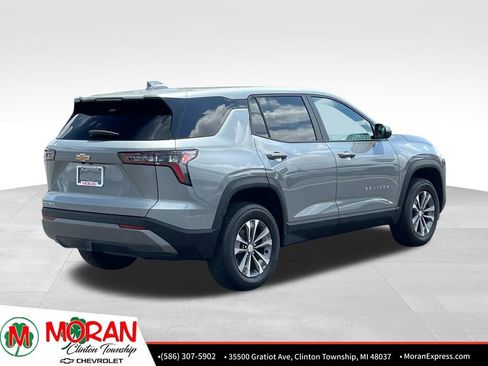 Used 2026 Chevrolet Equinox LT FWD image 5