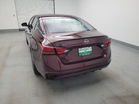 Used 2025 Nissan Altima 2.5 SV FWD image 6