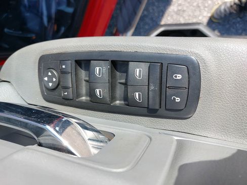 Used 2015 RAM 1500 Big Horn RWD image 28