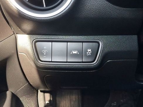 Used 2020 Kia Forte LXS FWD image 23
