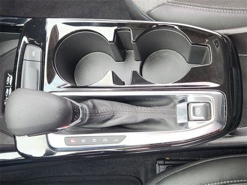 Certified 2024 Chevrolet Trax LT w/ Sunroof Package image 20