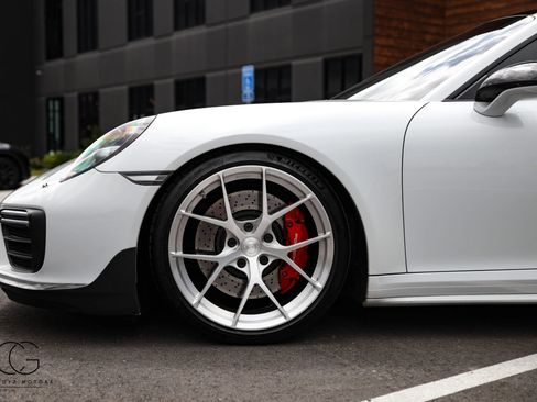 Used 2017 Porsche 911 4 Coupe AWD/4WD image 8