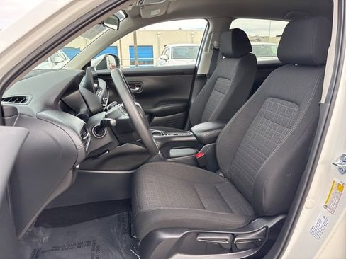 Certified 2026 Honda HR-V LX image 13