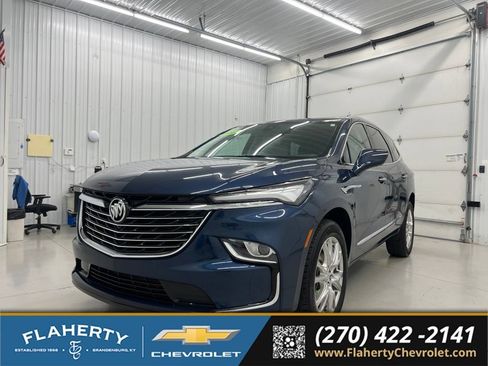 Used 2023 Buick Enclave Essence w/ Experience Buick Package FWD image 6