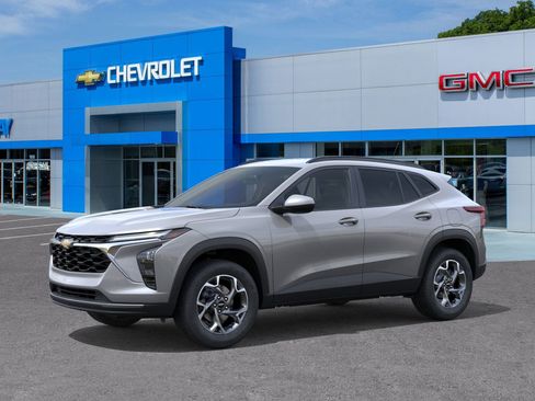 New 2026 Chevrolet Trax LT w/ Driver Confidence Package image 26