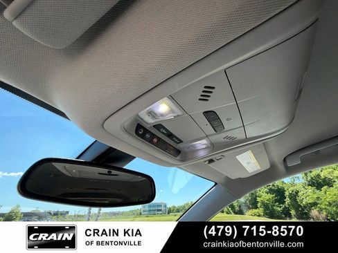 Used 2019 GMC Acadia SLT AWD/4WD image 26
