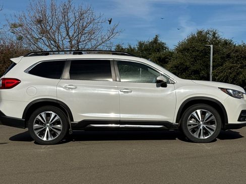 Used 2019 Subaru Ascent Limited image 3