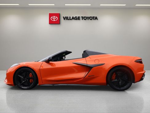 Used 2025 Chevrolet Corvette E-Ray AWD/4WD image 3