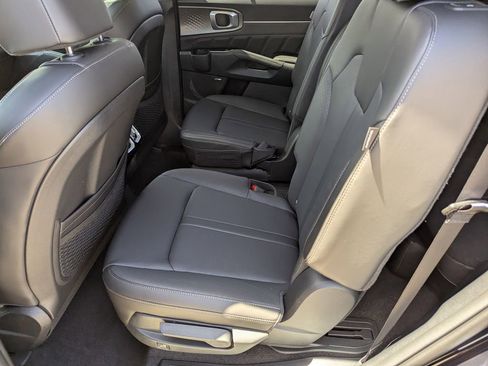 New 2026 Kia Sorento SX FWD image 17