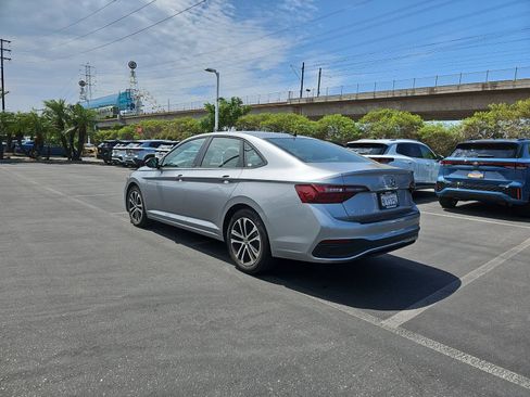 Used 2024 Volkswagen Jetta Sport FWD image 7