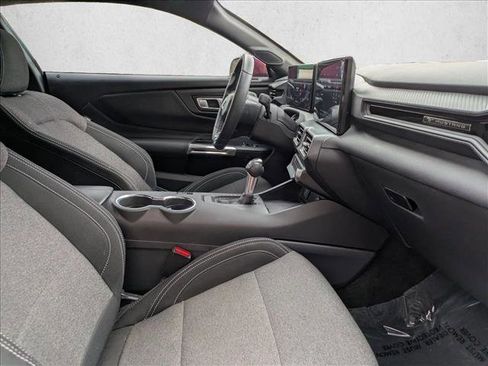 Used 2025 Ford Mustang Coupe image 16