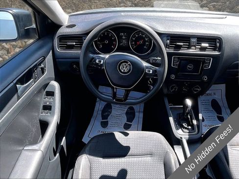 Used 2016 Volkswagen Jetta S FWD image 5
