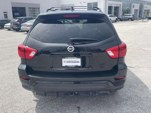 Used 2020 Nissan Pathfinder SL image 5