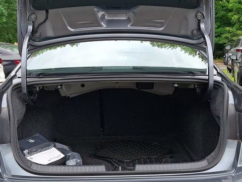 Certified 2022 Volkswagen Jetta SEL FWD image 30