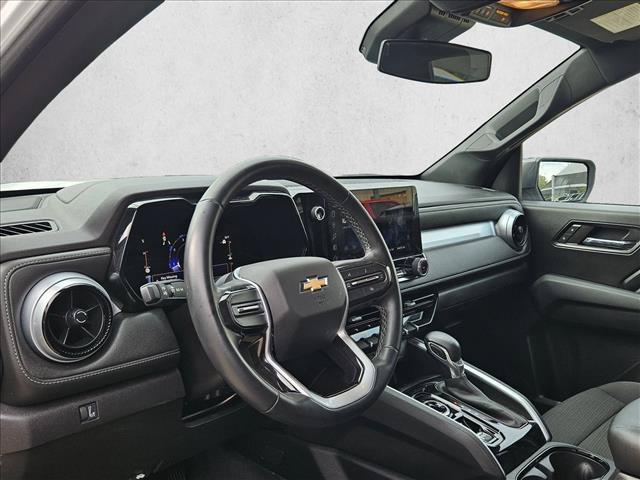 Used 2023 Chevrolet Colorado LT AWD/4WD image 12